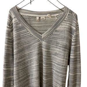 Anthropologie Moth gray v-neck sweater size small